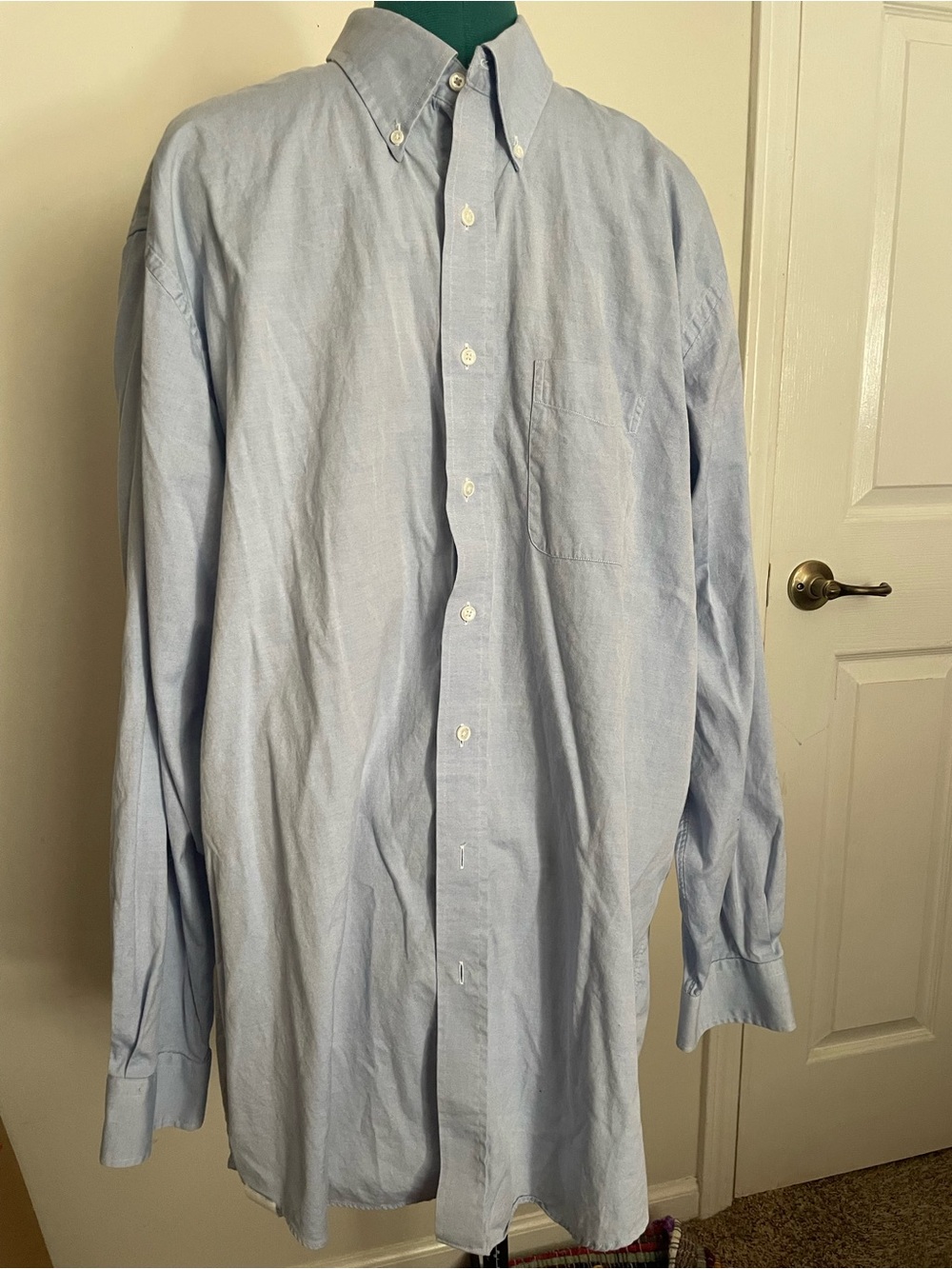 Roundtree & Yorke Light Blue Button-Down Dress Shirt